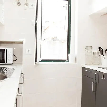 Apartment Casa Em Lisboa? Optima Localizacao No Bairro Alto Lisbon